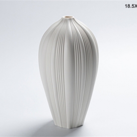 Ceramiv flower vase
