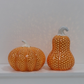 CERAMIC PUMPKIN WITH LED ORANGE COLOR