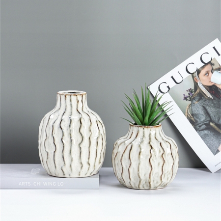CERAMIC VASE