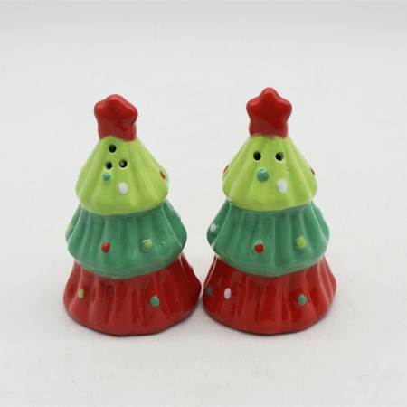 CERAMIC CHRISTMAS DECORATION SALT AND PEPPER SET---TREE